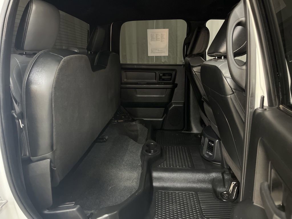 Used 2022 RAM 2500 Tradesman w/ Chrome Appearance Group image 18