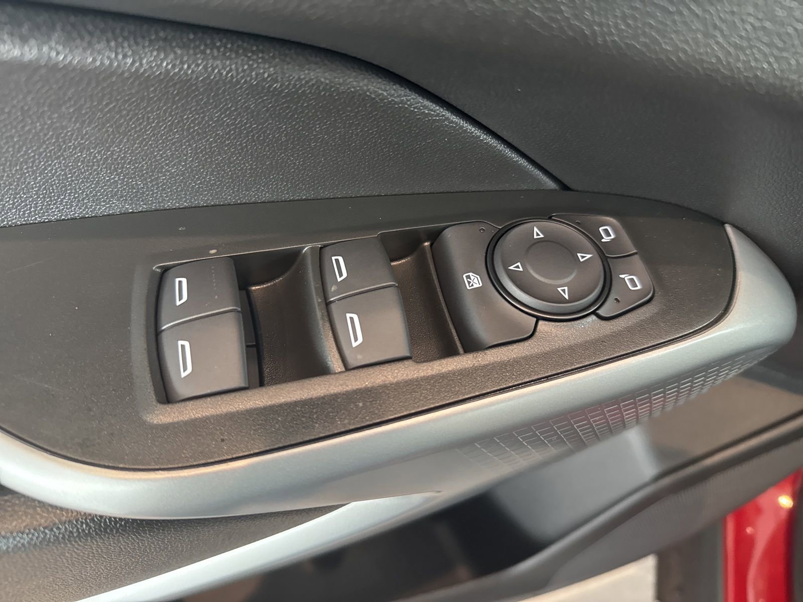 New 2026 Chevrolet Trax LS image 12