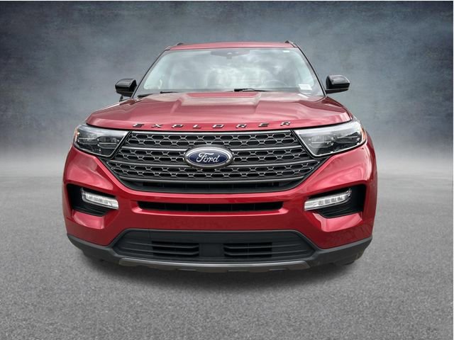 Used 2022 Ford Explorer XLT w/ Equipment Group 202A AWD/4WD image 9