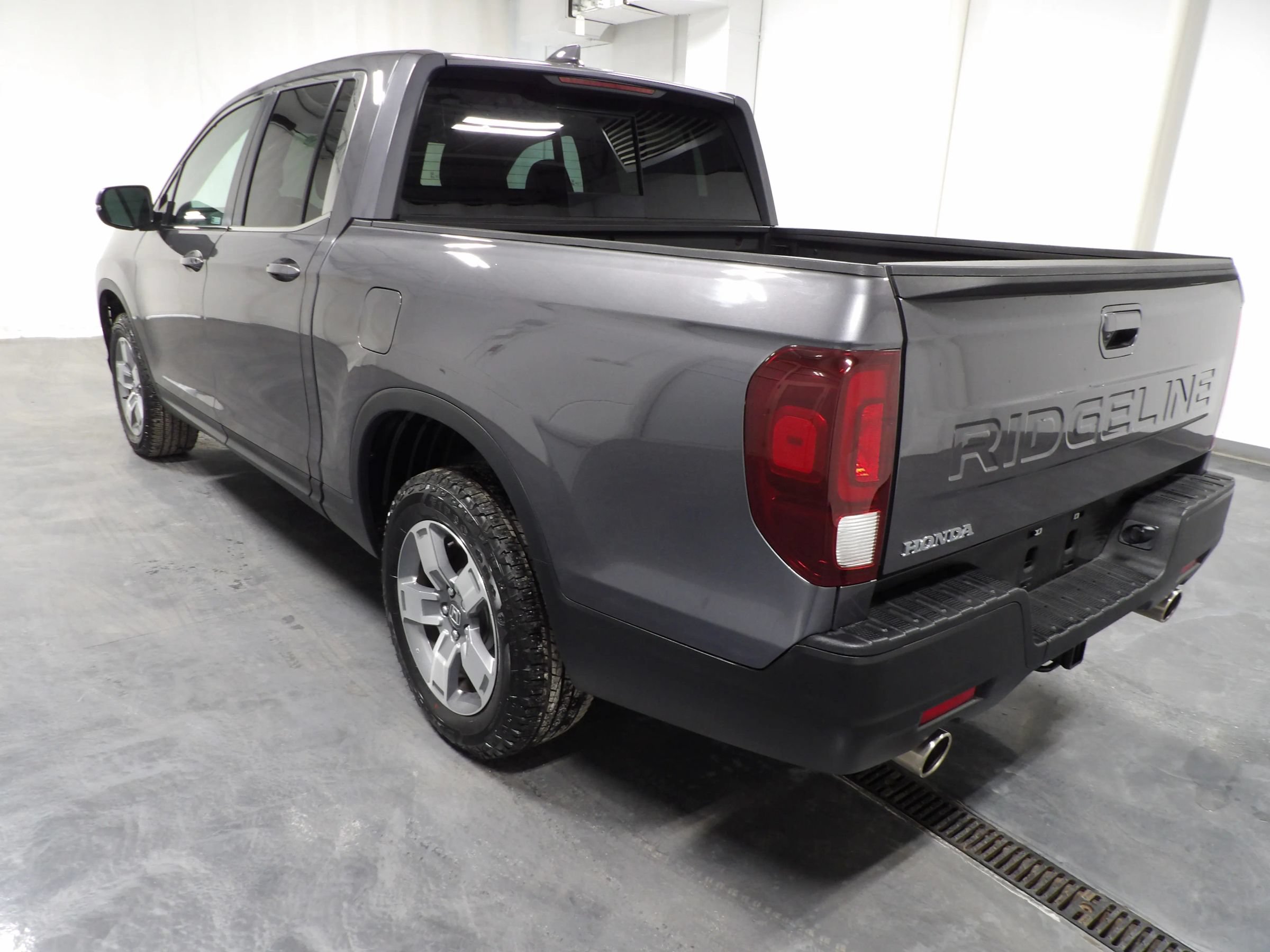 Used 2025 Honda Ridgeline RTL image 9
