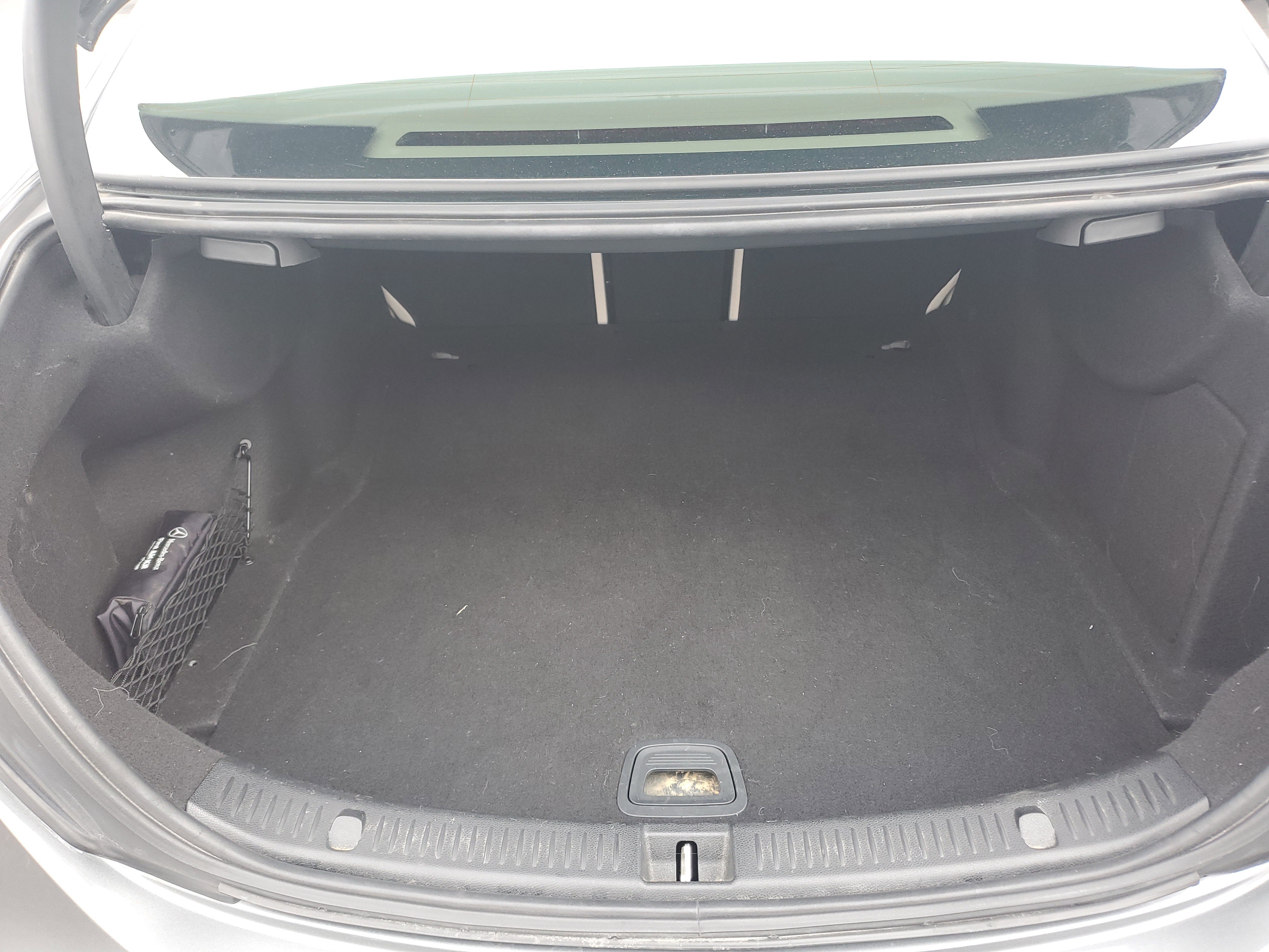 Used 2018 Mercedes-Benz E 300 4MATIC image 9