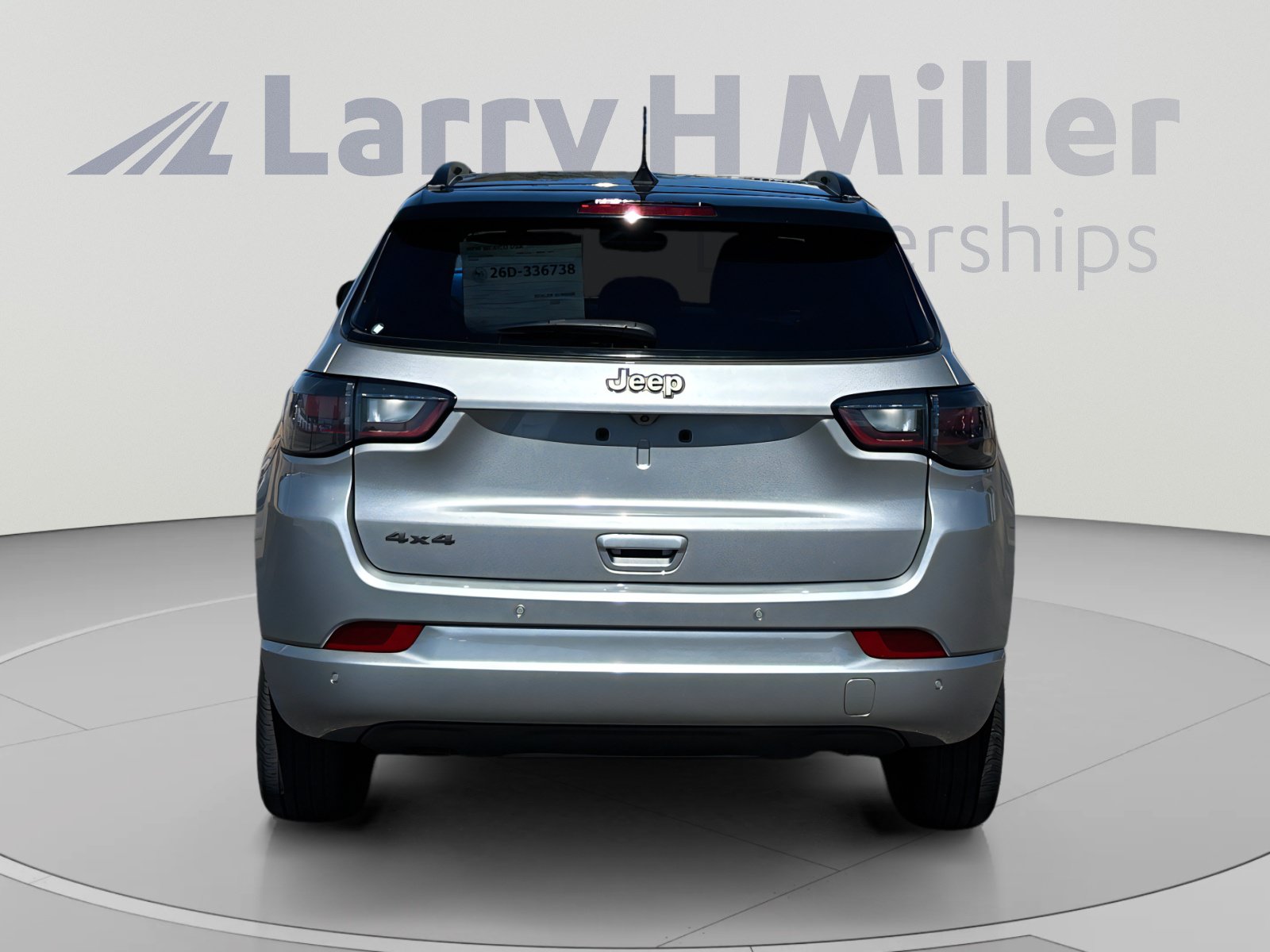 Used 2024 Jeep Compass Limited w/ High Altitude Package AWD/4WD image 4