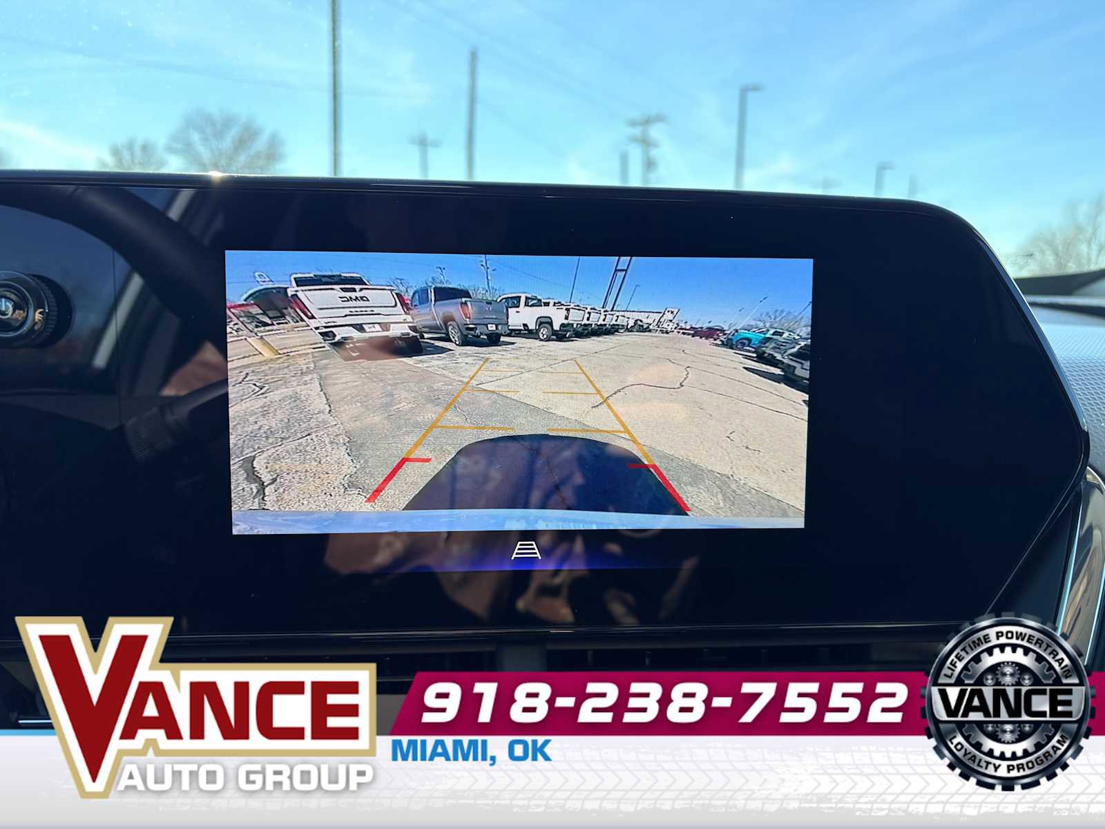 Used 2025 Chevrolet Trax LT w/ LT Convenience Package image 26