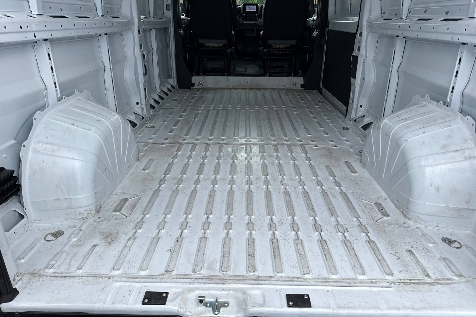Used 2026 RAM ProMaster 2500 w/ Convenience Group FWD image 19