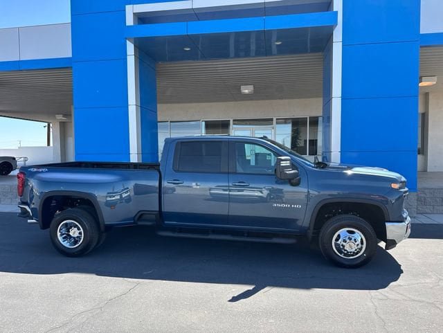 New 2026 Chevrolet Silverado 3500 LT w/ Safety Package AWD/4WD image 2