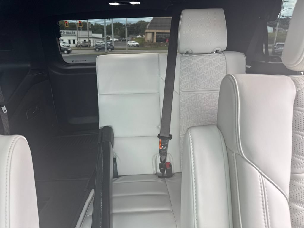 Used 2025 Cadillac Escalade V AWD/4WD image 24