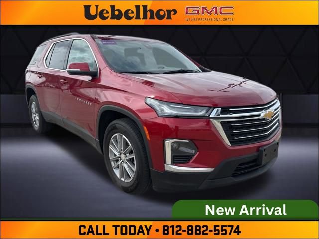 Used 2023 Chevrolet Traverse LT image 2