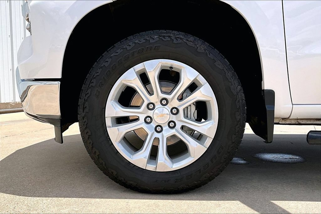 Used 2023 Chevrolet Silverado 1500 LTZ w/ Technology Package AWD/4WD image 10