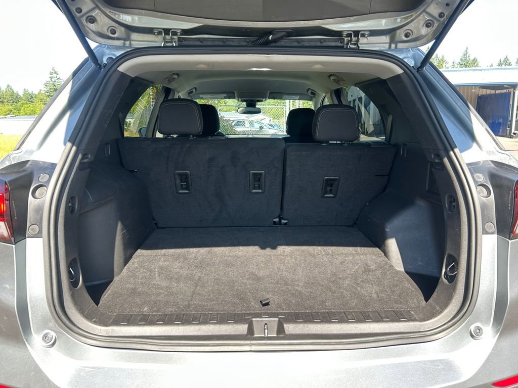 Used 2023 Chevrolet Equinox LT image 24
