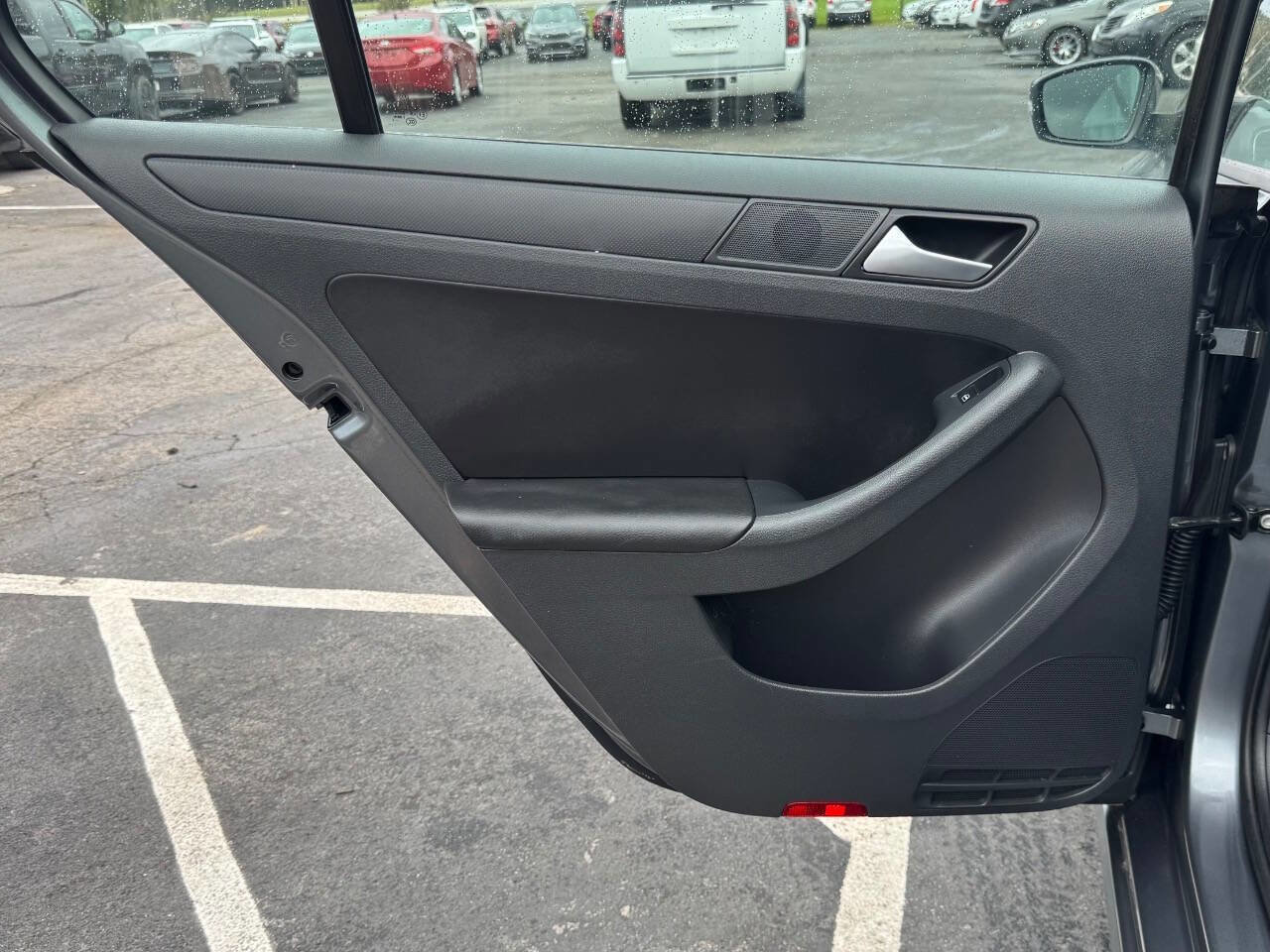 Used 2012 Volkswagen Jetta SE image 17