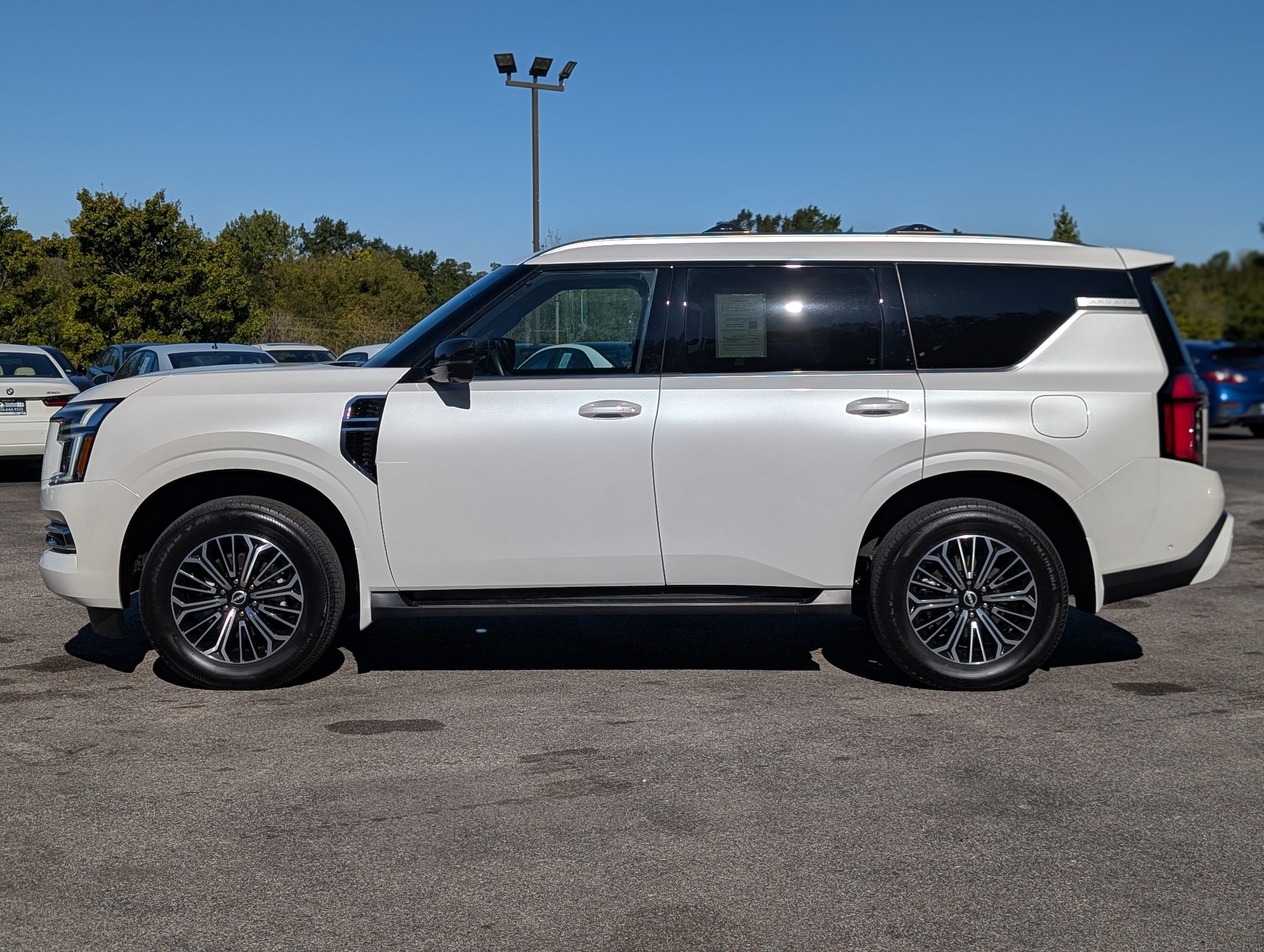 Used 2026 Nissan Armada Platinum RWD image 6