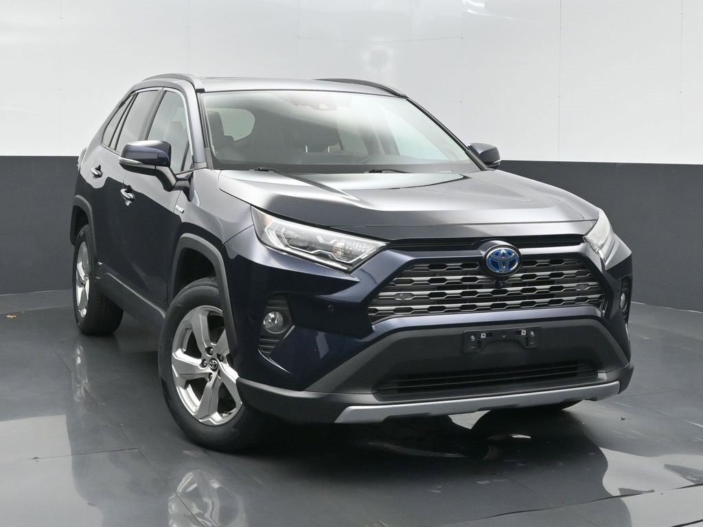 Used 2021 Toyota RAV4 Limited image 2