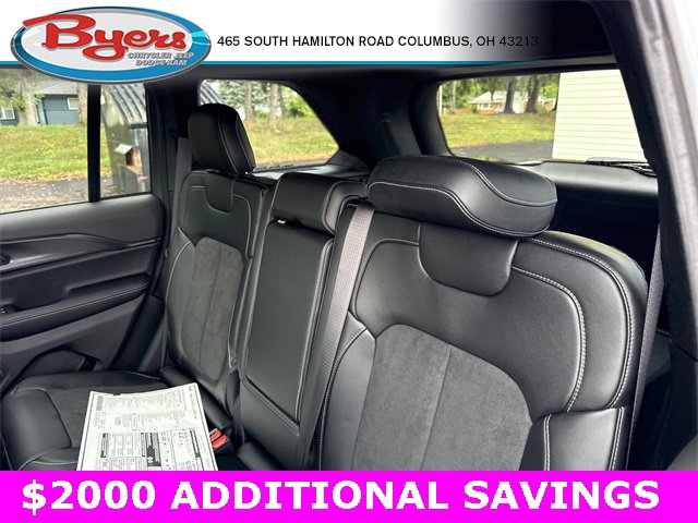 New 2025 Jeep Grand Cherokee Altitude image 5