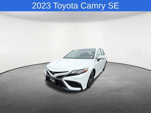 Used 2023 Toyota Camry SE AWD/4WD image 1