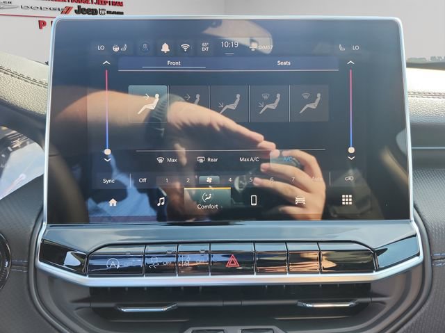 New 2026 Jeep Compass Altitude image 17