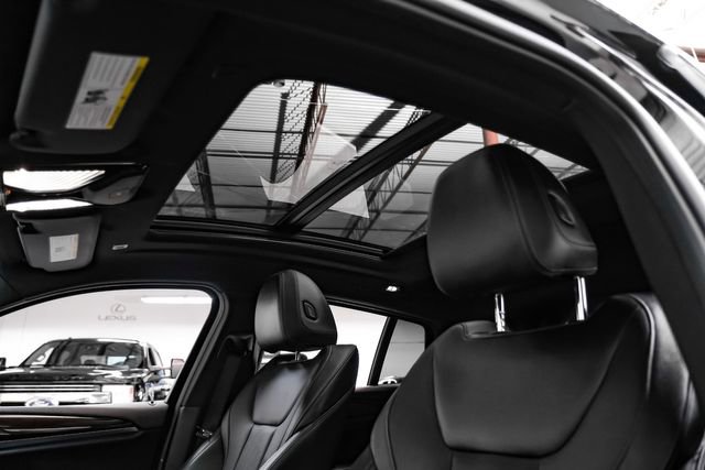 Used 2024 BMW X4 xDrive30i AWD/4WD image 5