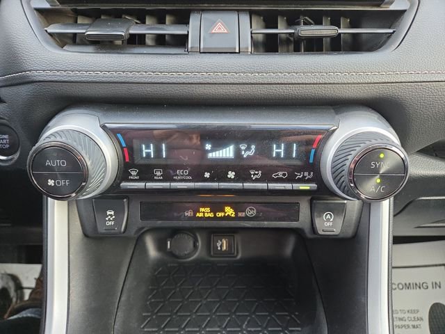 Used 2023 Toyota RAV4 XLE image 23