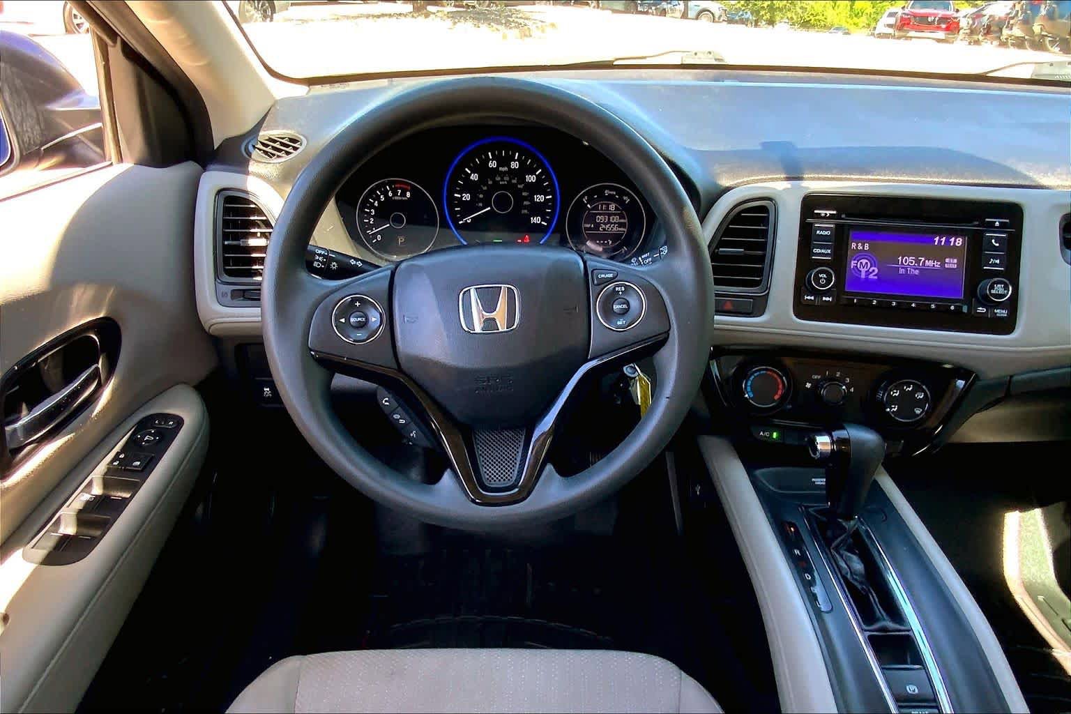 Used 2016 Honda HR-V LX image 6