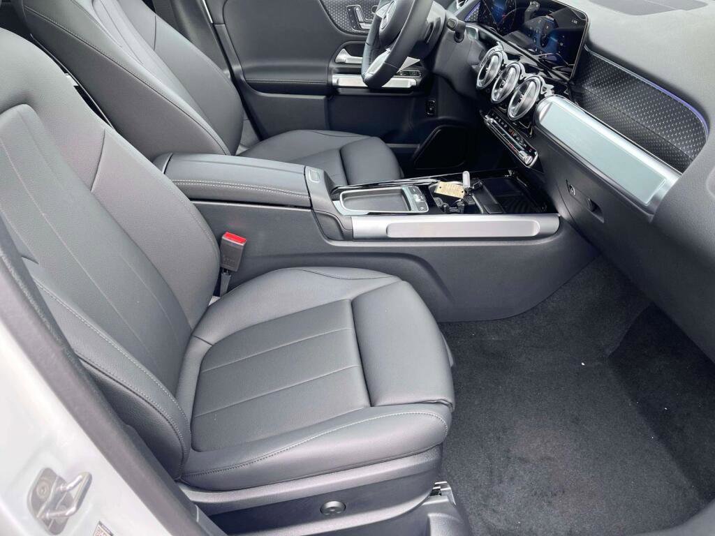 New 2026 Mercedes-Benz GLB 250 4MATIC image 20