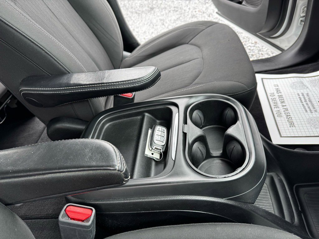 Used 2018 Chrysler Pacifica Touring Plus w/ S Appearance Package image 26