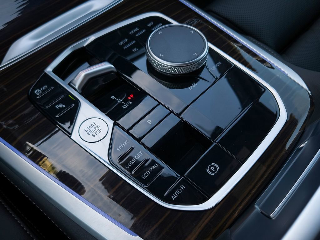 Used 2026 BMW X5 sDrive40i w/ Premium Package RWD image 10