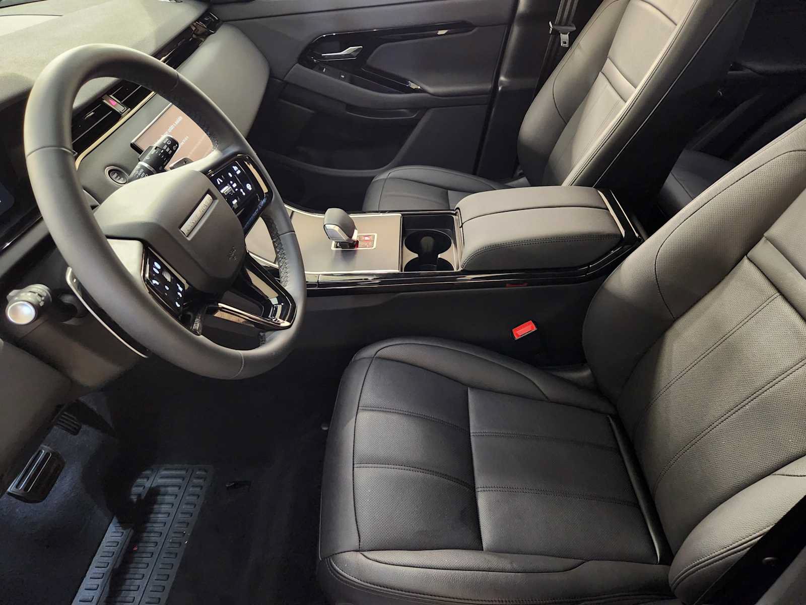 Used 2026 Land Rover Range Rover Evoque S AWD/4WD image 14