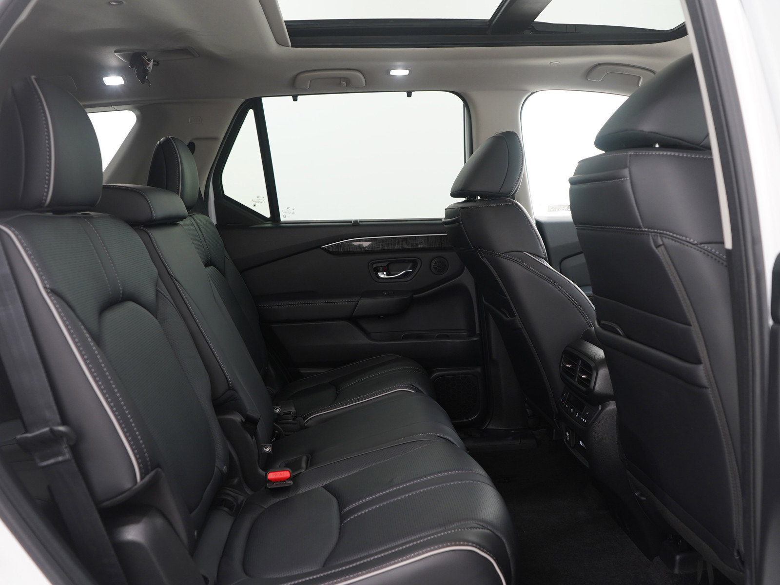 Used 2023 Honda Pilot Elite image 13