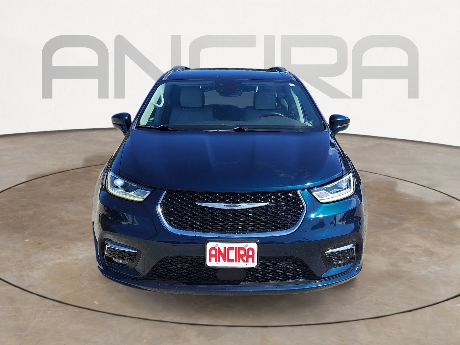 Used 2021 Chrysler Pacifica Touring-L w/ Uconnect Theater Family Group FWD image 5
