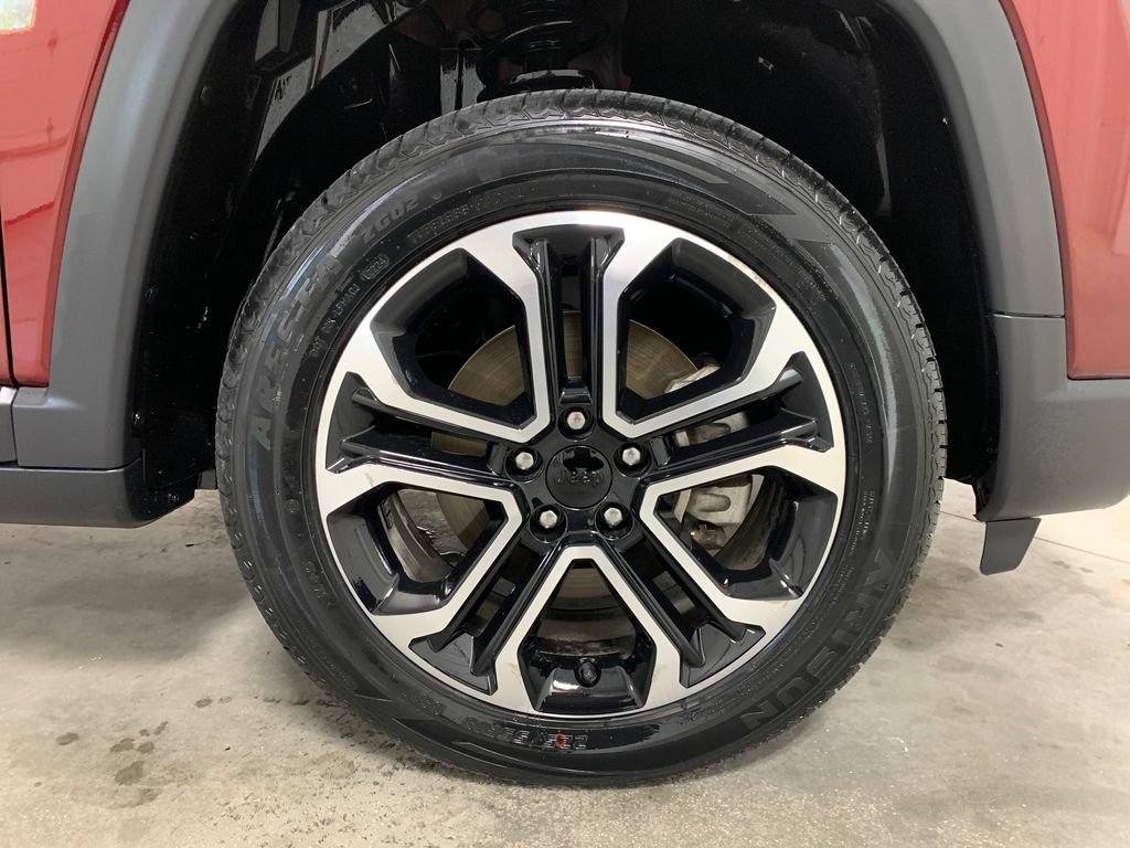 Used 2022 Jeep Compass Limited AWD/4WD image 13