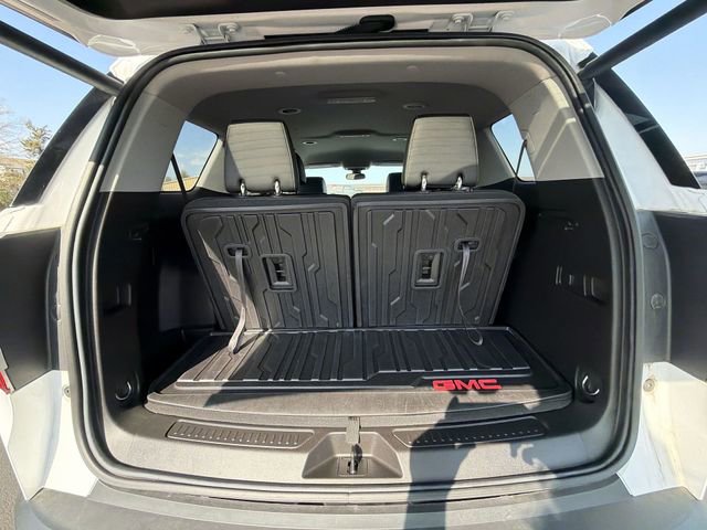 Certified 2023 GMC Acadia SLT FWD image 27