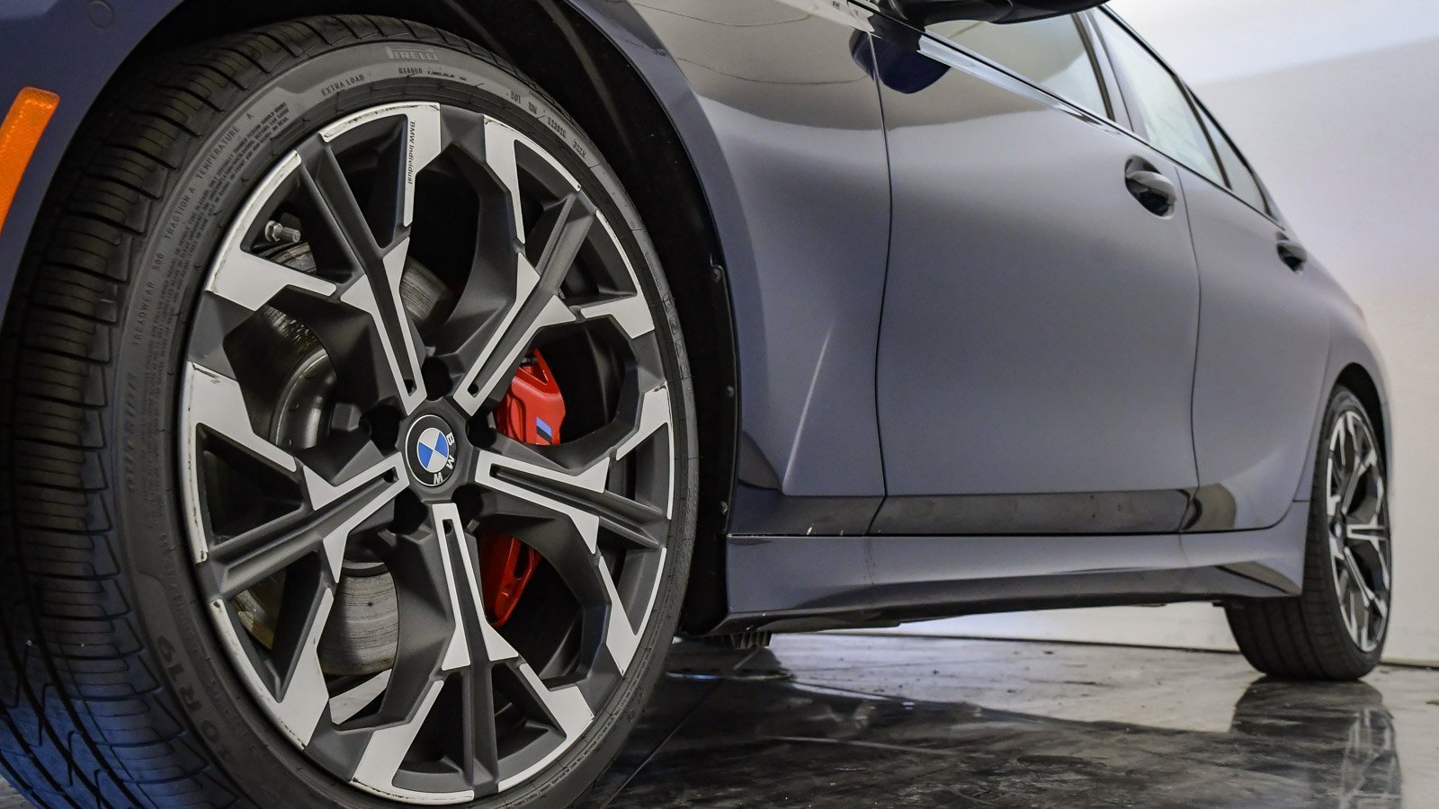 New 2026 BMW 330i Sedan w/ M Sport Package image 10