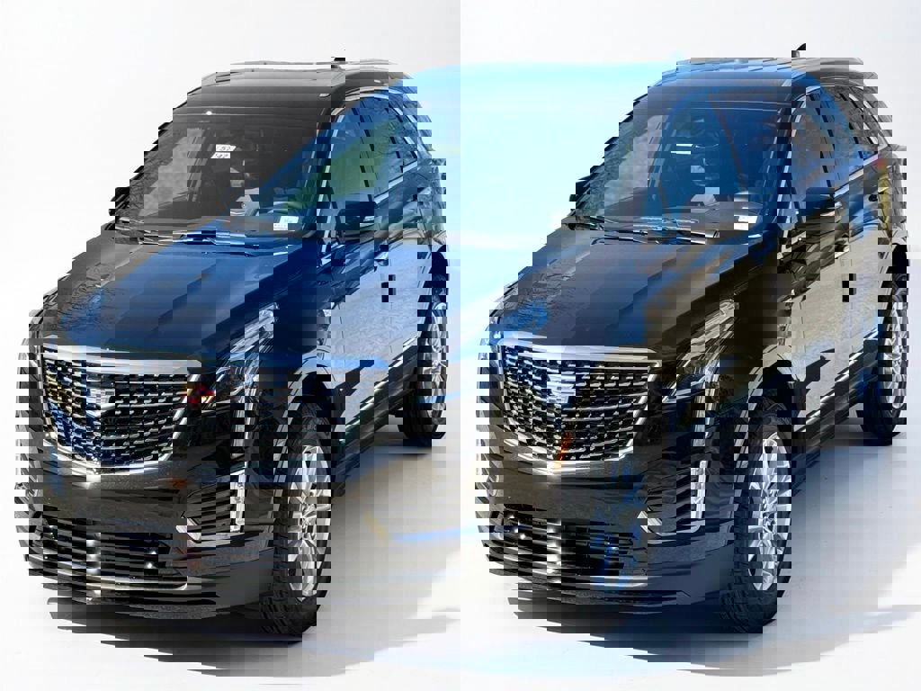 New 2026 Cadillac XT5 Luxury image 8