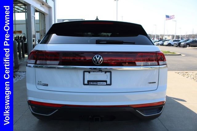 Used 2025 Volkswagen Atlas Cross Sport SE w/ Panoramic Sunroof Package image 7