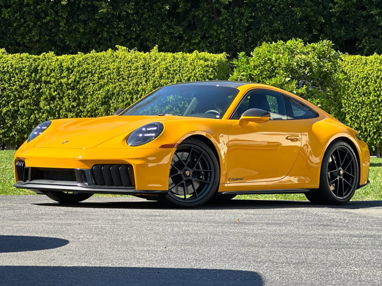 New 2026 Porsche 911 Carrera GTS RWD video 1