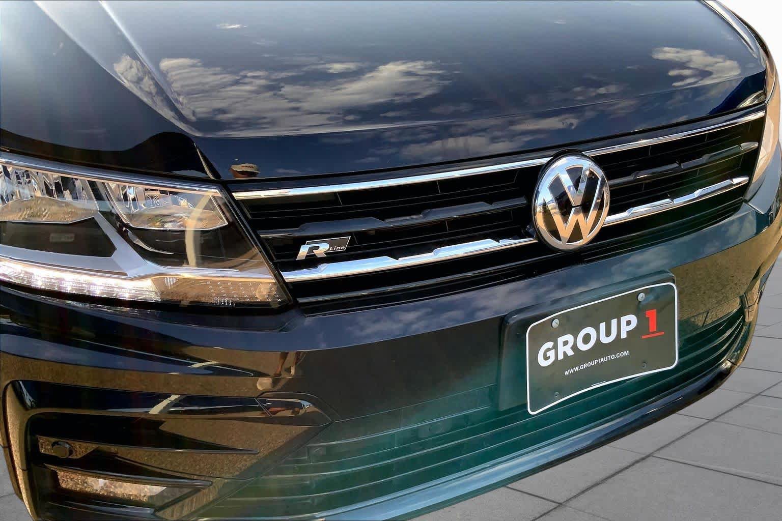 Used 2021 Volkswagen Tiguan SE R-Line FWD image 29
