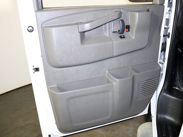 Used 2024 Chevrolet Express 2500 w/ Driver Convenience Package RWD image 19