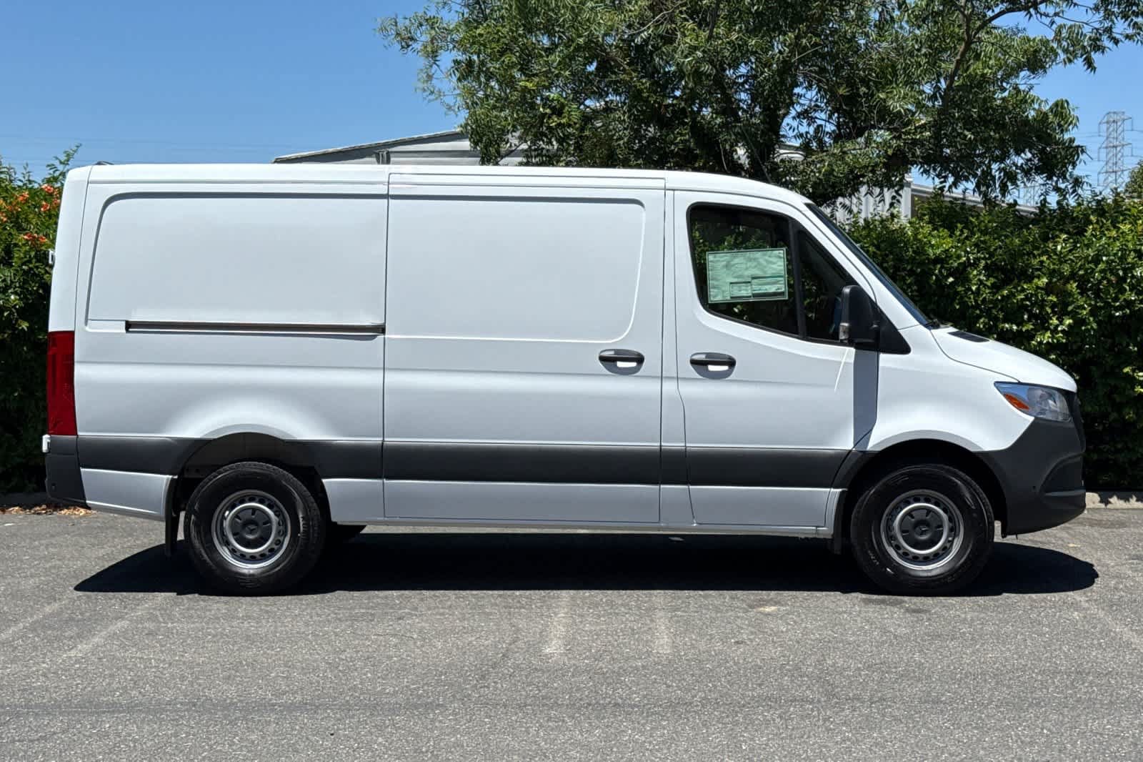 New 2026 Mercedes-Benz Sprinter 2500 image 2