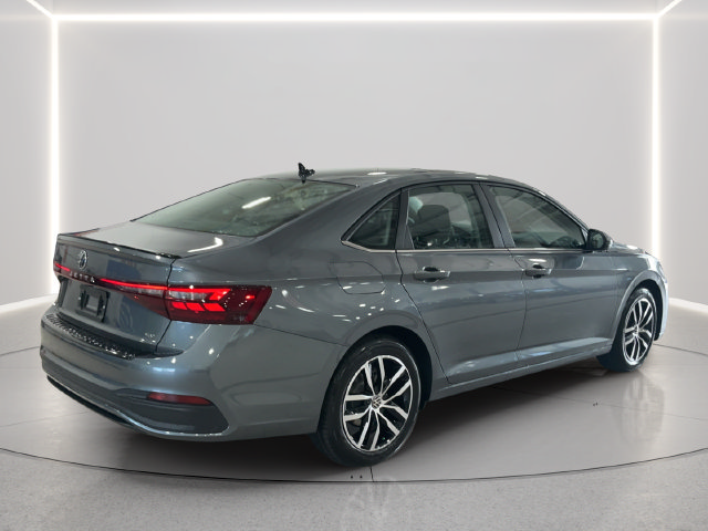 New 2027 Volkswagen Jetta SE FWD image 6