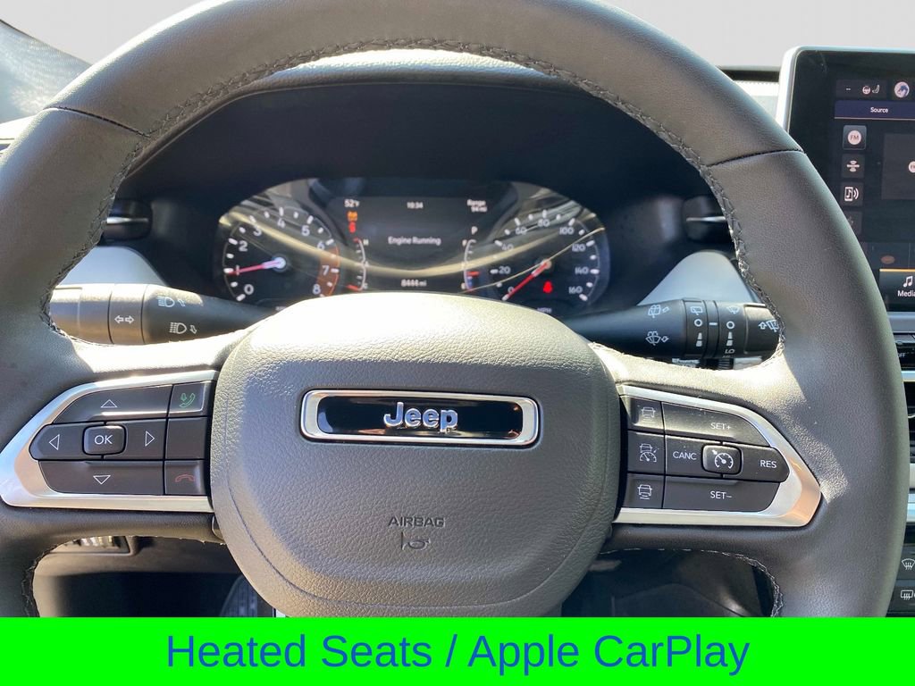 Used 2025 Jeep Compass Limited image 15