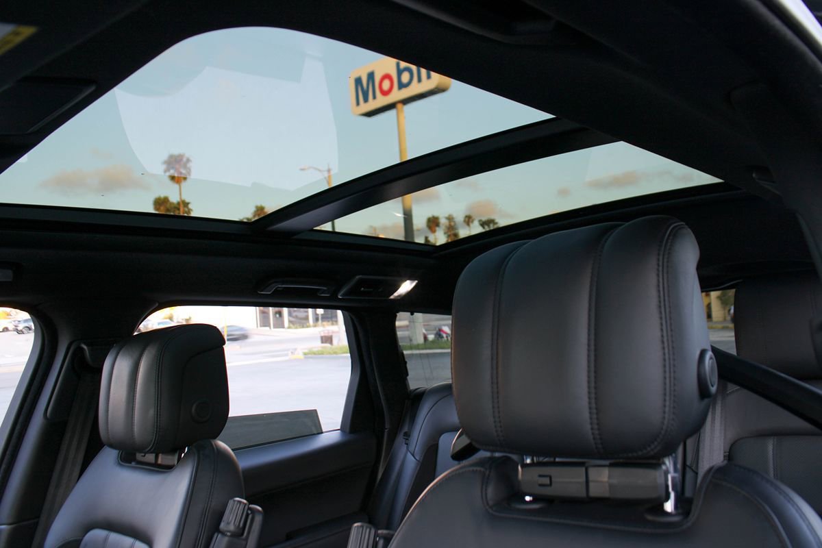 Used 2020 Land Rover Range Rover Sport HST AWD/4WD image 34