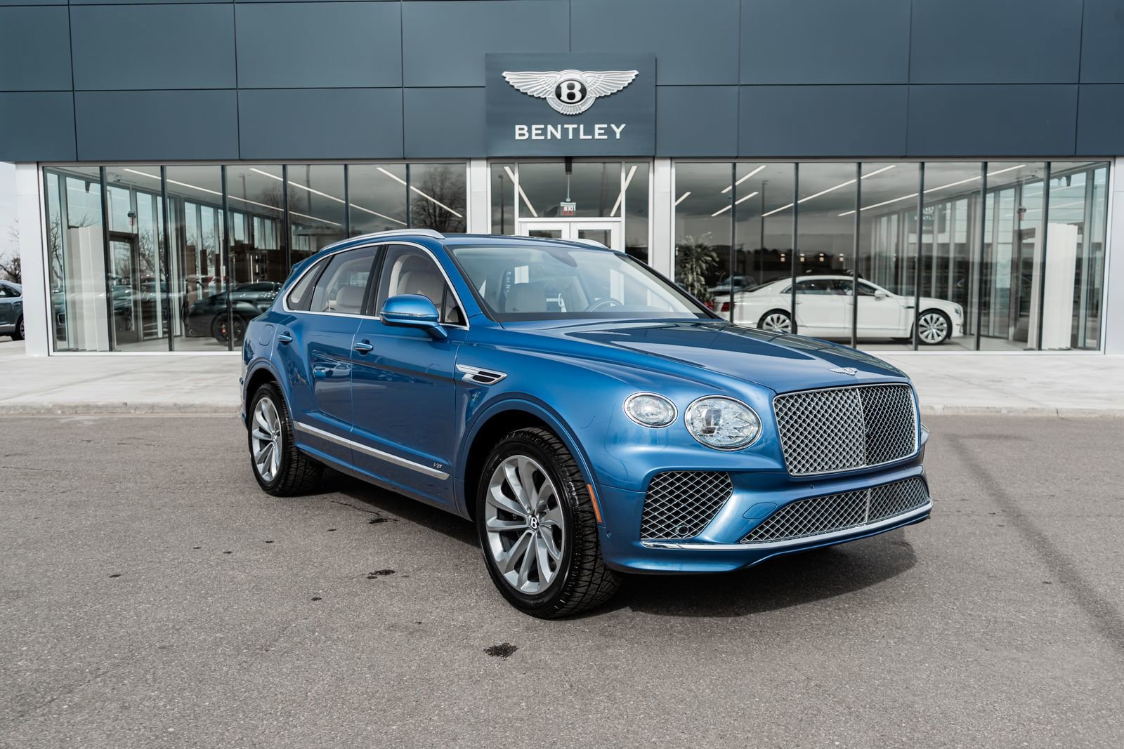 Used 2022 Bentley Bentayga image 18