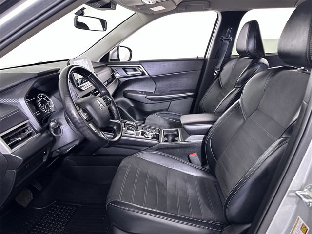 Used 2024 Mitsubishi Outlander SE image 20