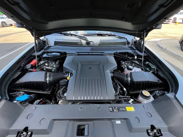 Used 2025 Land Rover Defender 110 AWD/4WD image 48