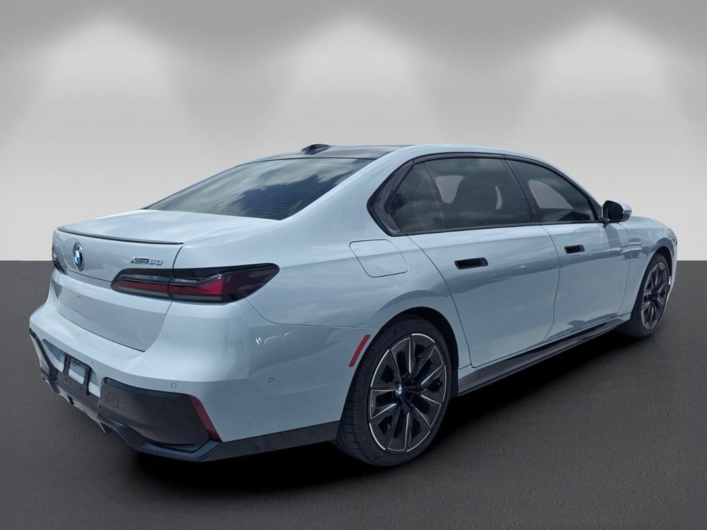 Used 2023 BMW i7 xDrive60 AWD/4WD image 4