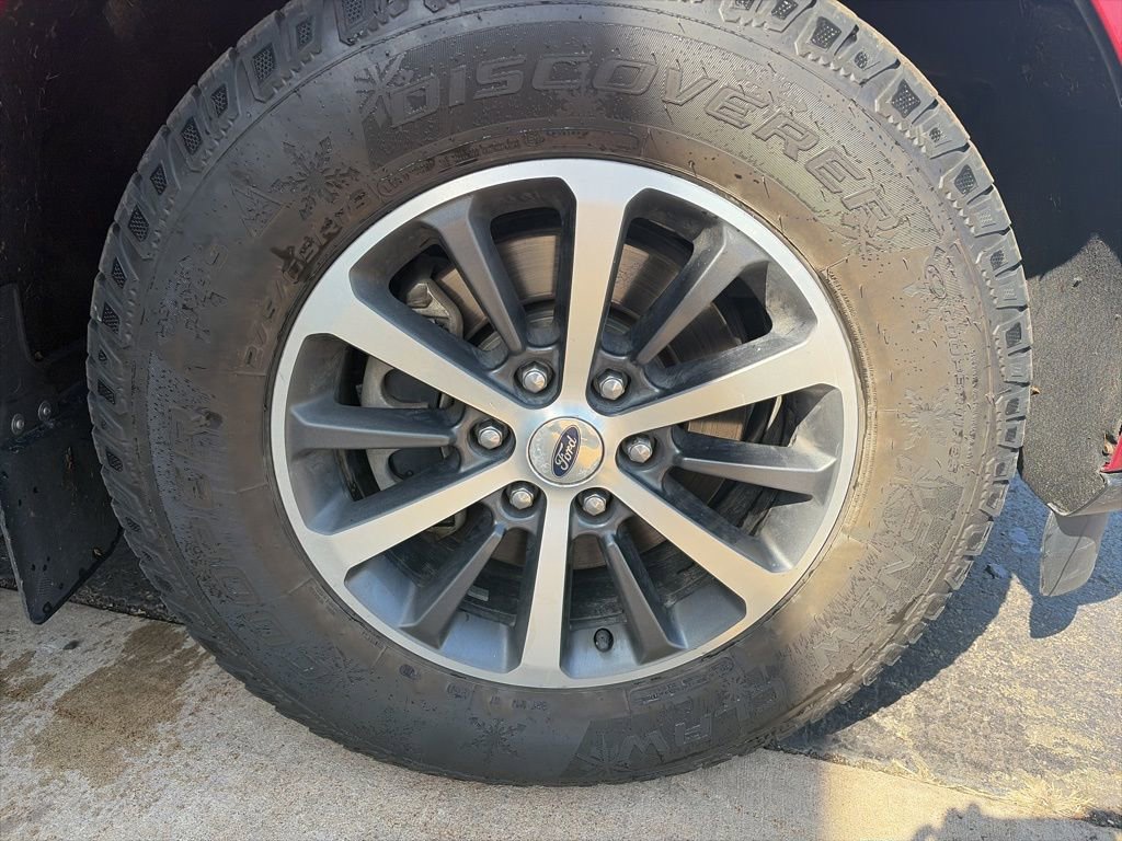 Used 2018 Ford Expedition Max XLT w/ Equipment Group 201A AWD/4WD image 6