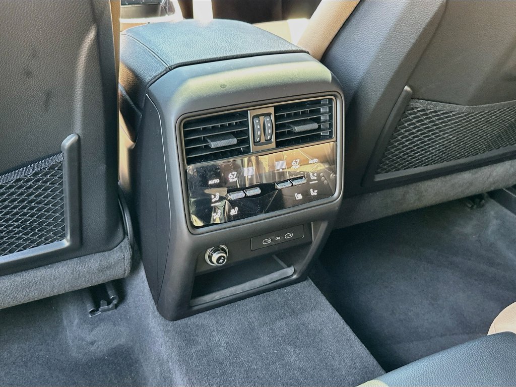 Certified 2026 Porsche Cayenne AWD/4WD image 27