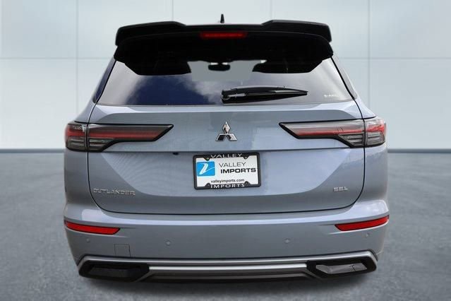 New 2025 Mitsubishi Outlander SEL image 5