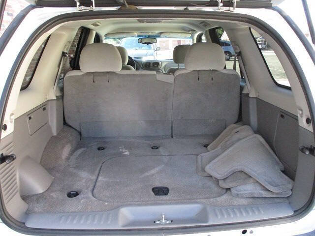 Used 2007 Chevrolet TrailBlazer LS w/ Skid Plate Package AWD/4WD image 22