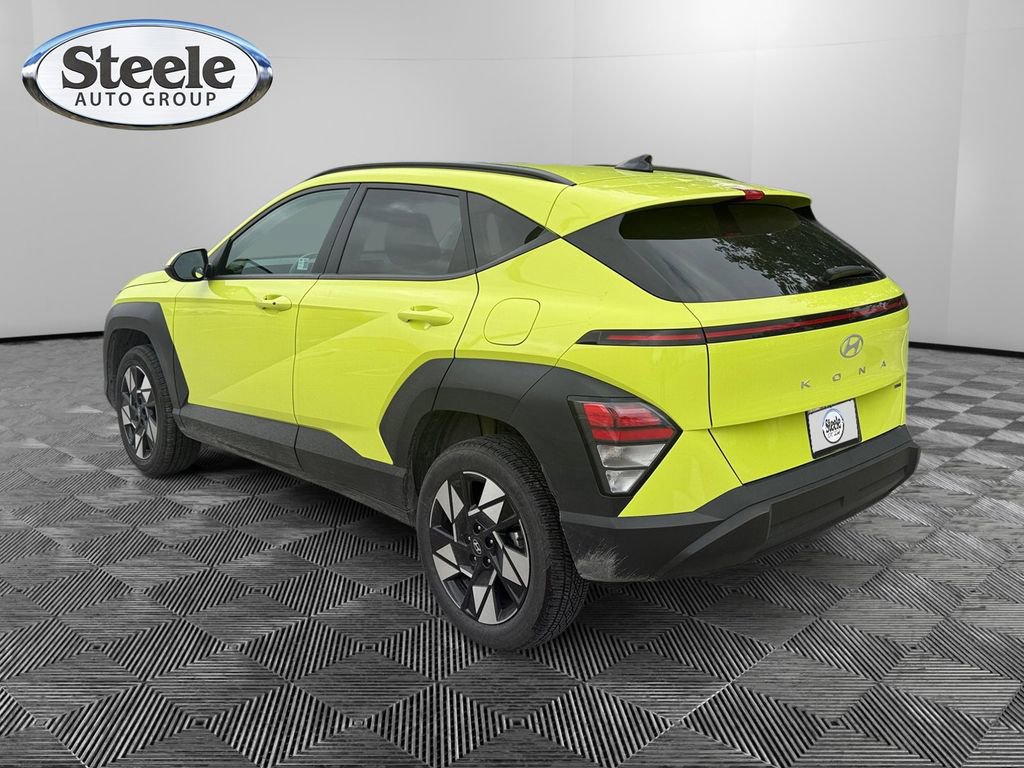 Certified 2025 Hyundai Kona SEL AWD/4WD image 3