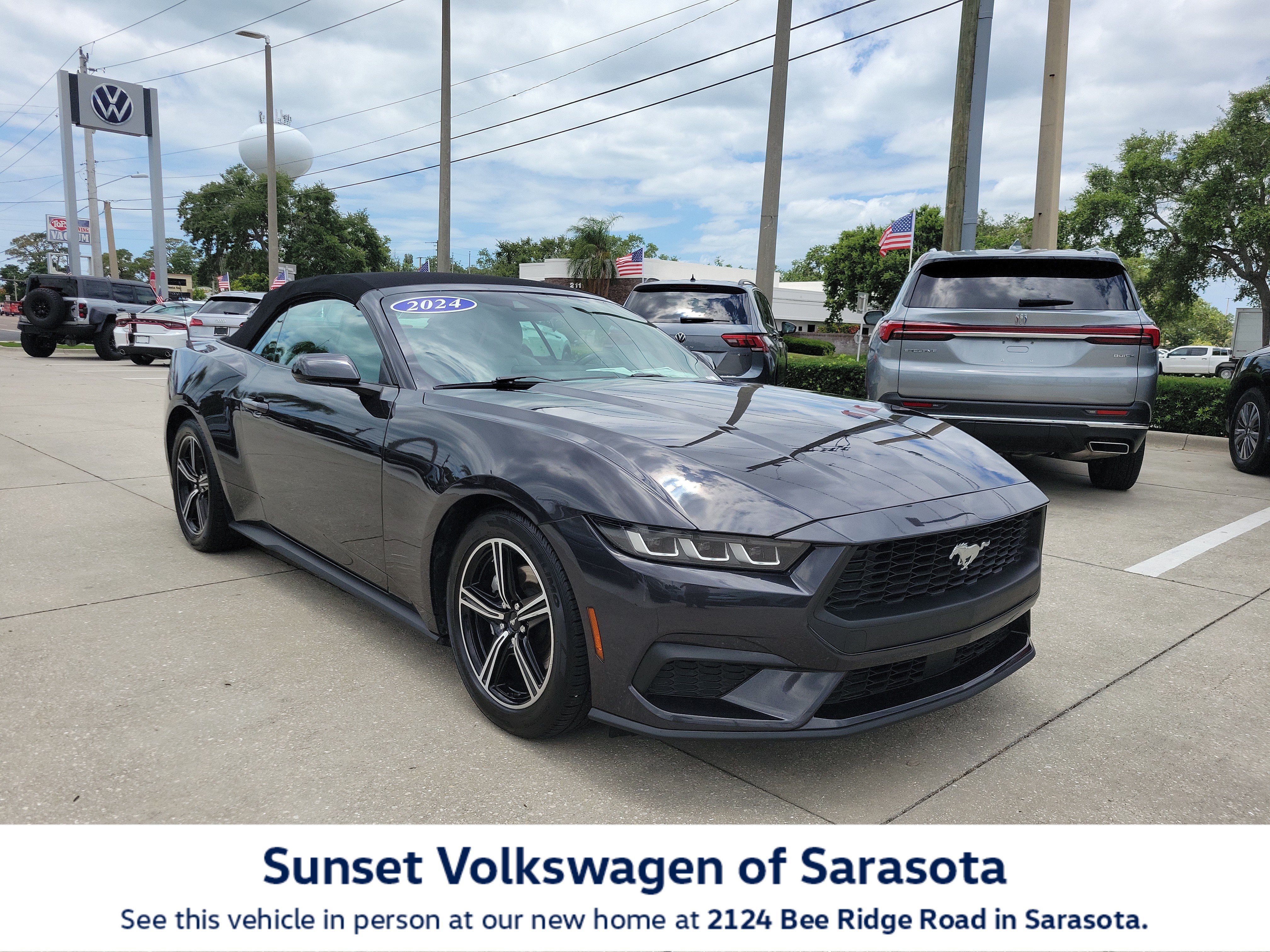 Used 2024 Ford Mustang Premium RWD image 1